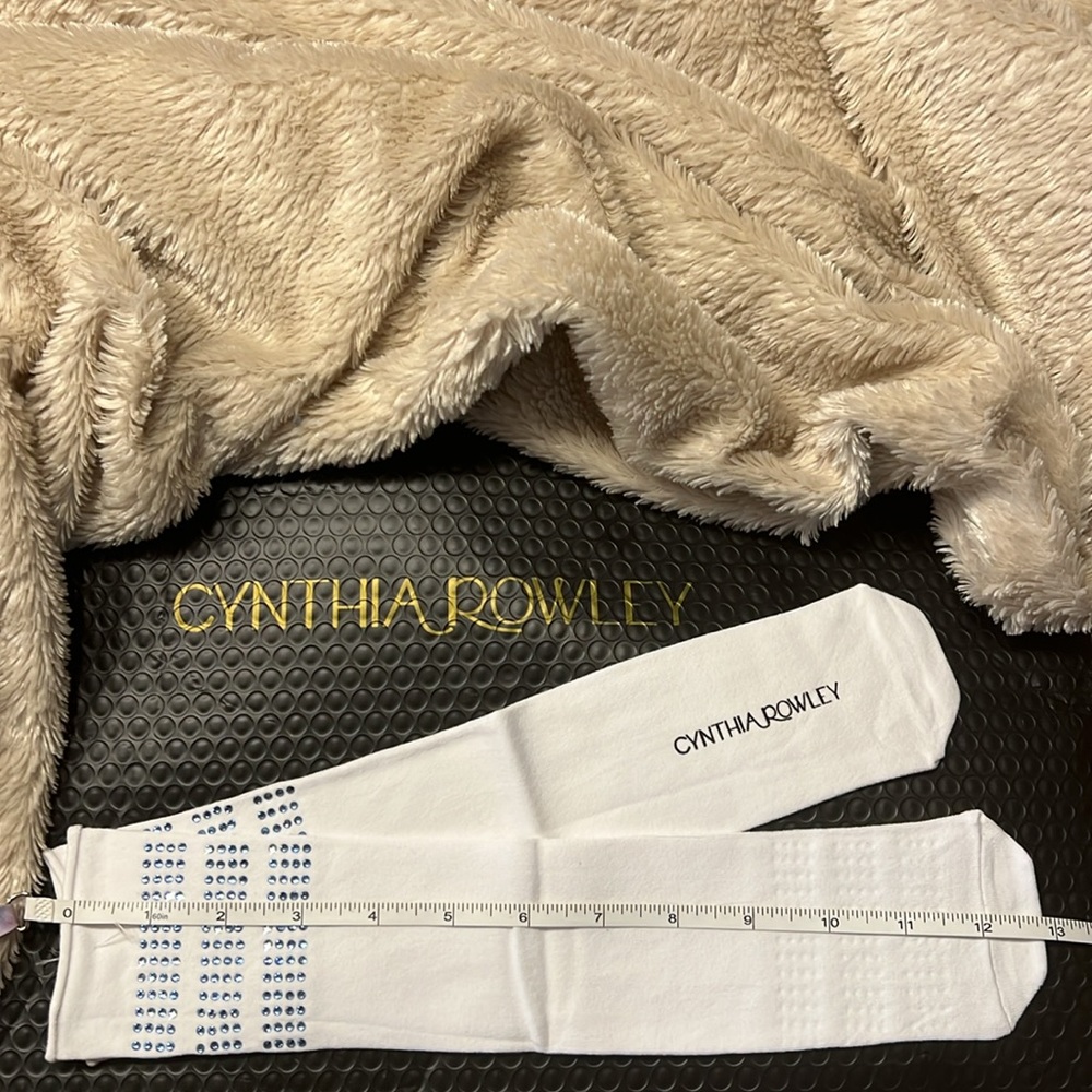 CYNTHIA ROWLEY Crystal Socks - Picture 5 of 6